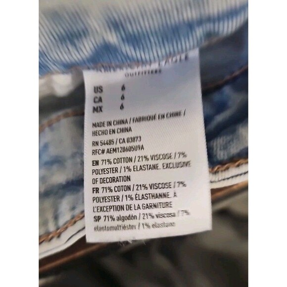 American Eagle Sz 6 Shorts Cut Off Distressed Light Wash Next Level Stretch - Picture 7 of 8